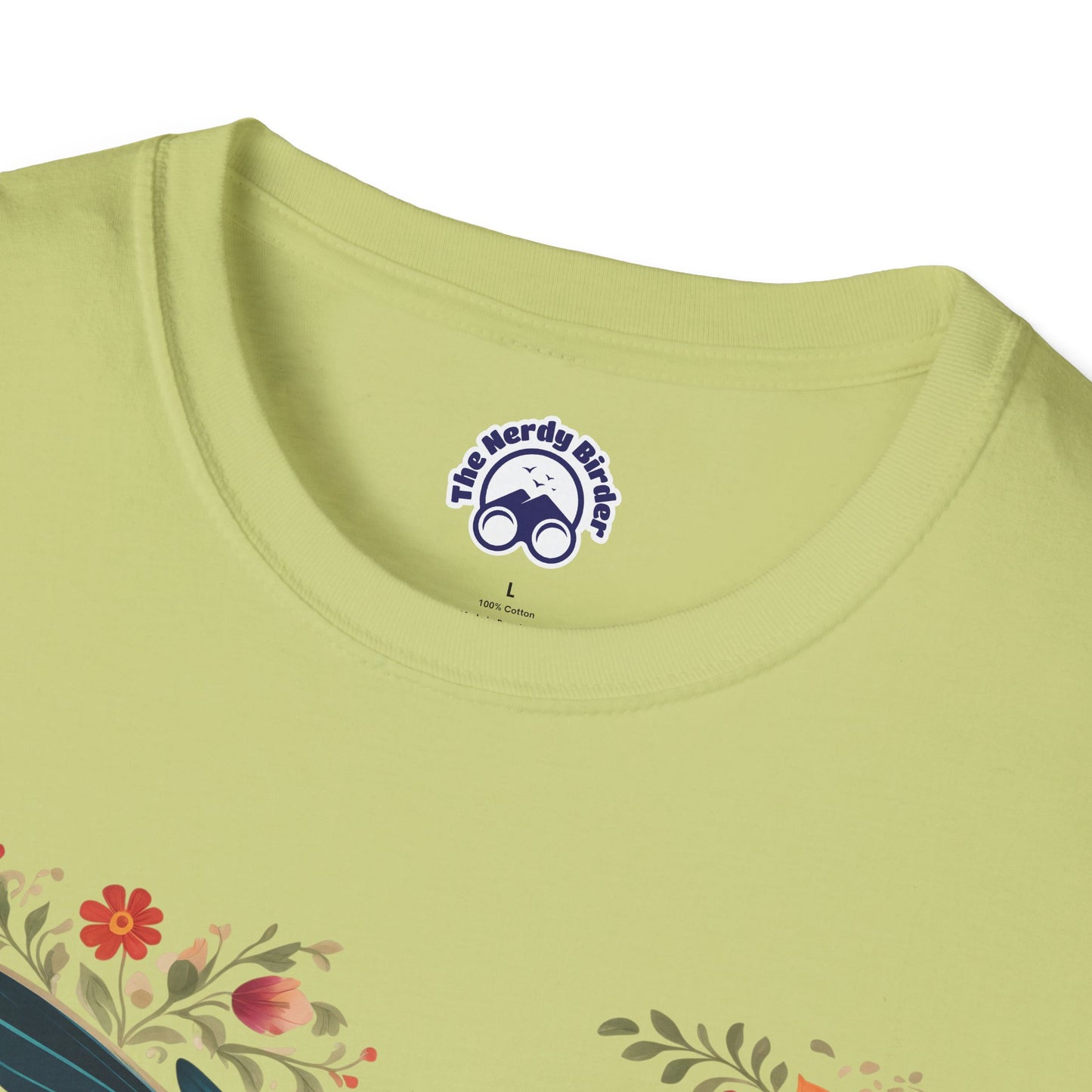 Hummingbird in Bloom – Artistic Nature Unisex Softstyle T-Shirt