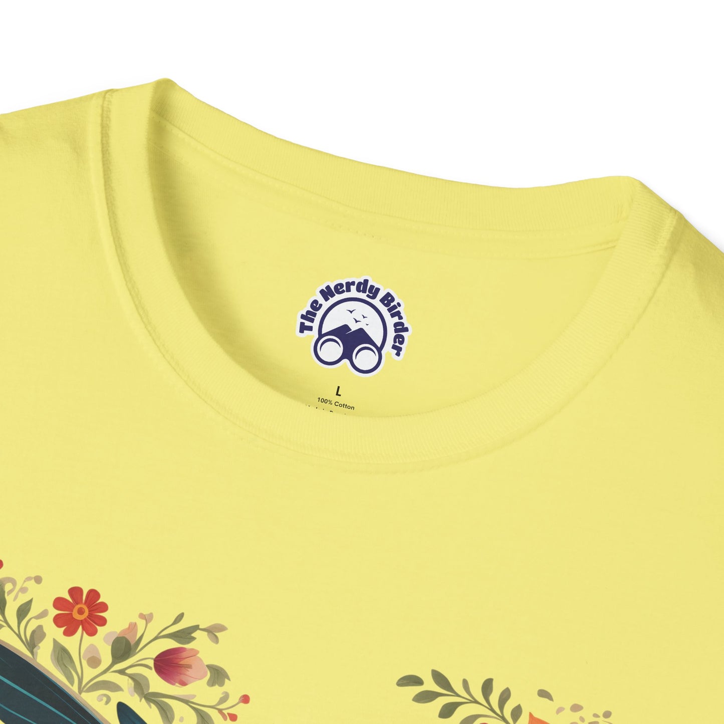 Hummingbird in Bloom – Artistic Nature Unisex Softstyle T-Shirt