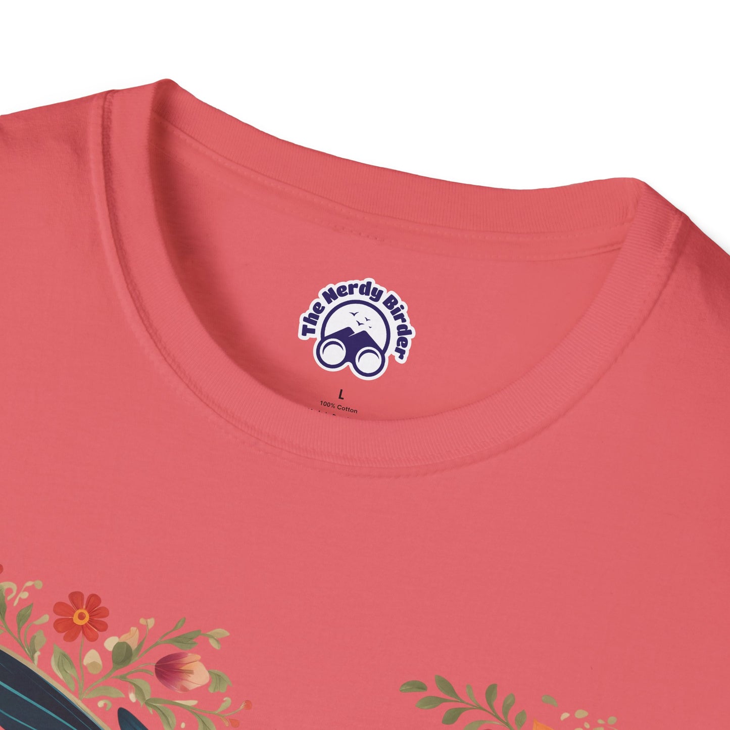 Hummingbird in Bloom – Artistic Nature Unisex Softstyle T-Shirt