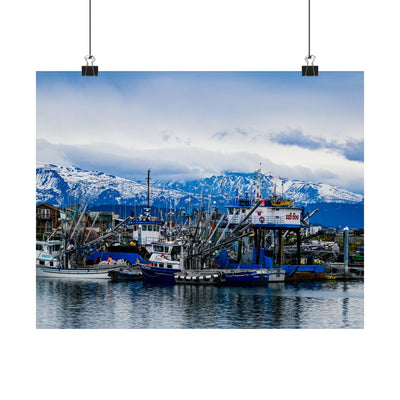 Scenic Matte Horizontal Poster - Tranquil Harbor Print for Home Decor