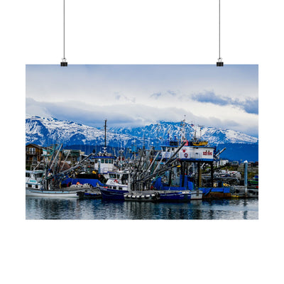 Scenic Matte Horizontal Poster - Tranquil Harbor Print for Home Decor